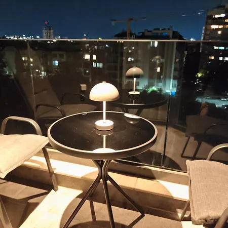 Apartment Gia Paradise 6 *